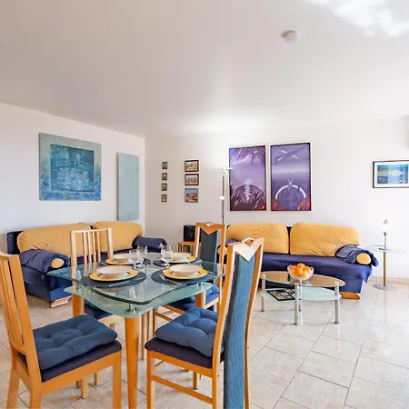 Botrel By Interhome *